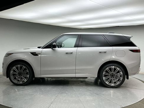 Certified 2026 Land Rover Range Rover Sport Dynamic SE AWD/4WD image 10