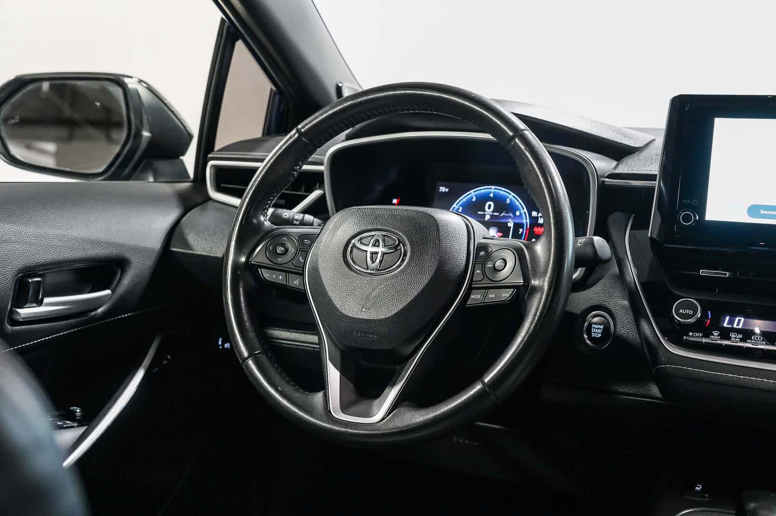 Used 2024 Toyota Corolla XSE FWD image 16
