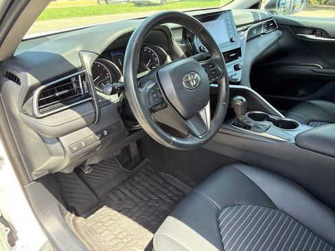 Used 2021 Toyota Camry SE FWD image 8