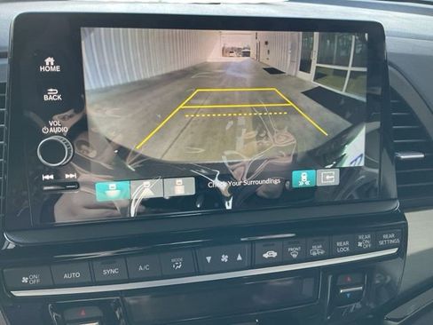 New 2026 Honda Odyssey Touring image 18