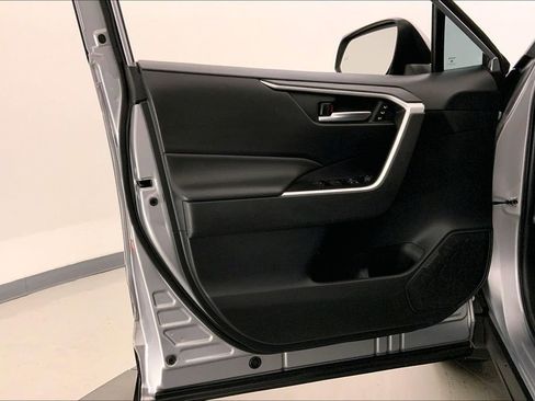 Used 2023 Toyota RAV4 XLE Premium image 24