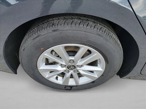 Used 2025 Toyota Camry LE image 11