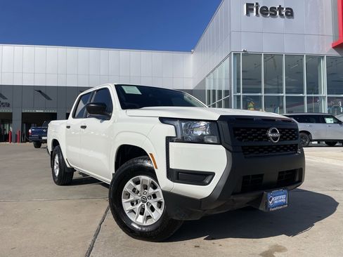 Certified 2025 Nissan Frontier S w/ S Utility Package image 1