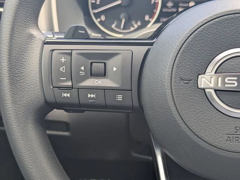 Certified 2023 Nissan Rogue SV FWD image 19