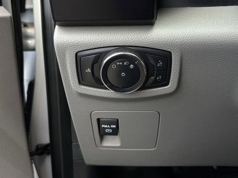 Used 2018 Ford F150 XL w/ Equipment Group 101A Mid image 23