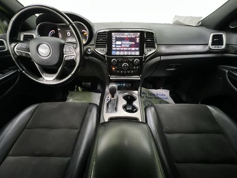 Used 2021 Jeep Grand Cherokee Laredo X AWD/4WD image 18