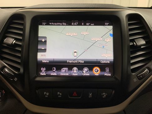 Used 2014 Jeep Cherokee Limited w/ Technology Group image 27