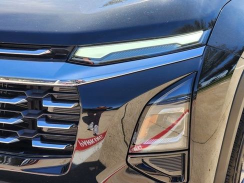 Used 2025 Chevrolet Equinox LT image 16