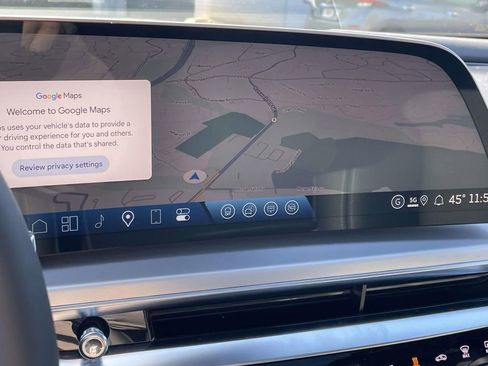 New 2026 Cadillac Lyriq Signature Luxury image 27