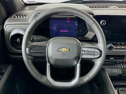 Used 2023 Chevrolet Colorado LT w/ LT Convenience Package II image 17