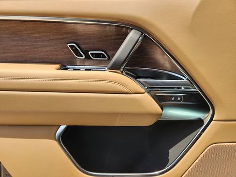 New 2026 Land Rover Range Rover SE AWD/4WD image 16