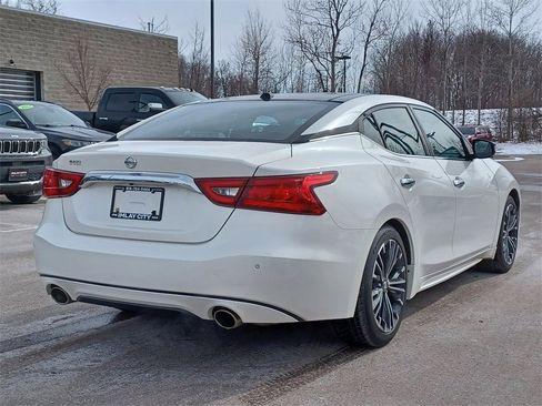 Used 2016 Nissan Maxima Platinum image 4