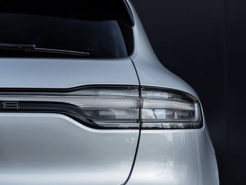 Certified 2026 Porsche Macan GTS AWD/4WD image 14