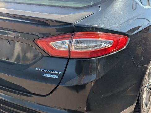 Used 2013 Ford Fusion Titanium image 8