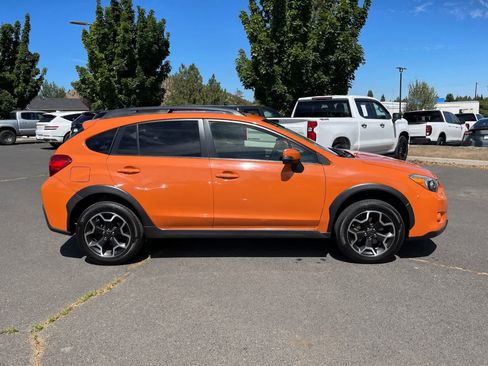 Used 2015 Subaru Crosstrek 2.0i Limited AWD/4WD image 6