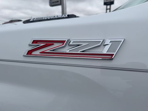 Used 2021 Chevrolet Silverado 2500 LTZ w/ LTZ Convenience Package AWD/4WD image 10