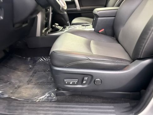 Used 2024 Toyota 4Runner SR5 Premium AWD/4WD image 10