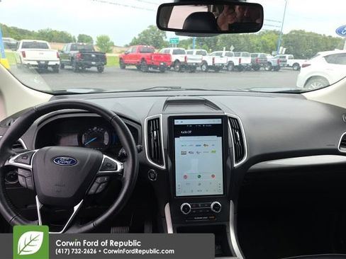 Used 2024 Ford Edge SEL AWD/4WD image 9