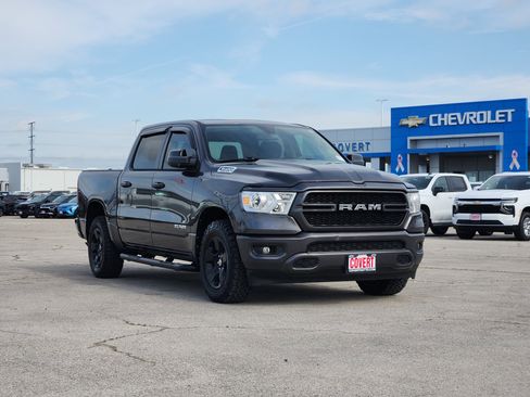 Used 2020 RAM 1500 Tradesman RWD image 3