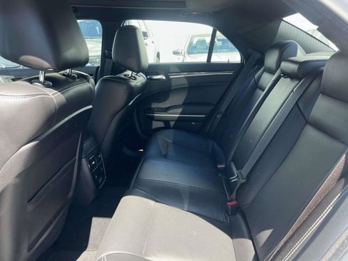 Used 2023 Chrysler 300 S w/ Comfort Group RWD image 10