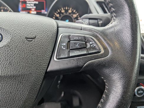 Used 2017 Ford Escape Titanium AWD/4WD image 23