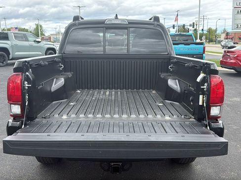 Certified 2023 Toyota Tacoma SR AWD/4WD image 24