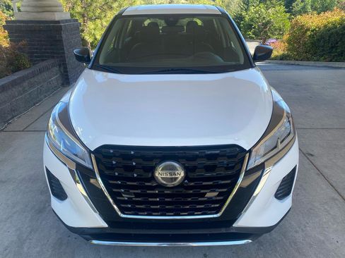 Used 2021 Nissan Kicks S FWD image 5