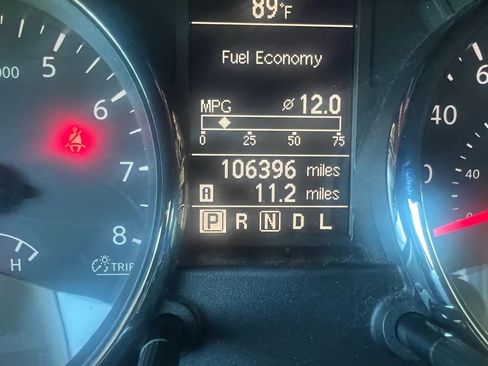 Used 2015 Nissan Rogue S w/ Convenience Package FWD image 8