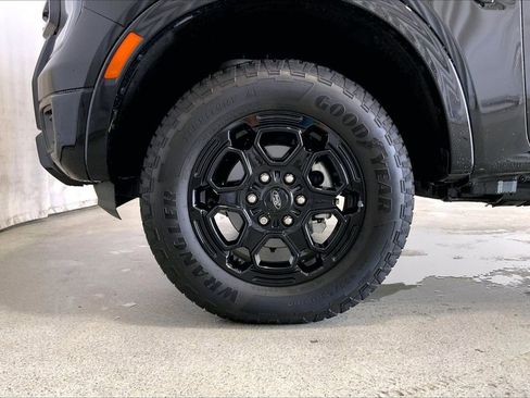 Used 2025 Ford Ranger XLT w/ Equipment Group 301A High RWD image 6