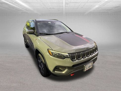 Used 2022 Jeep Compass Trailhawk w/ Trailhawk Elite Group AWD/4WD image 5
