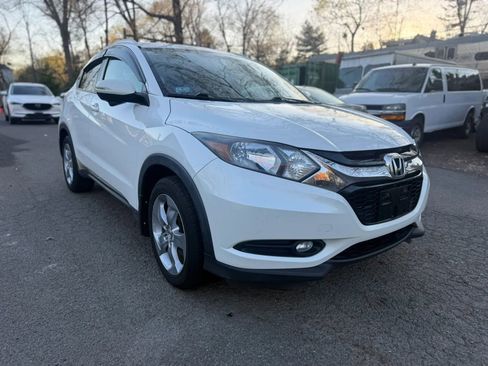 Used 2016 Honda HR-V EX-L image 3