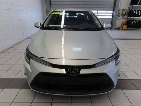 Used 2024 Toyota Corolla LE image 18