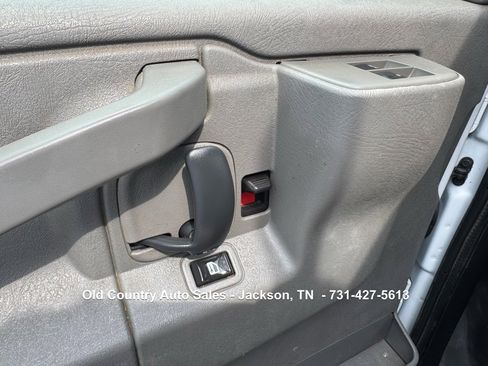 Used 2020 GMC Savana 2500 w/ Communications Package image 20