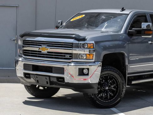 Used 2015 Chevrolet Silverado 2500 LTZ w/ Duramax Plus Package AWD/4WD image 7