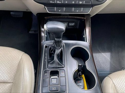 Used 2019 Kia Sorento EX FWD image 18
