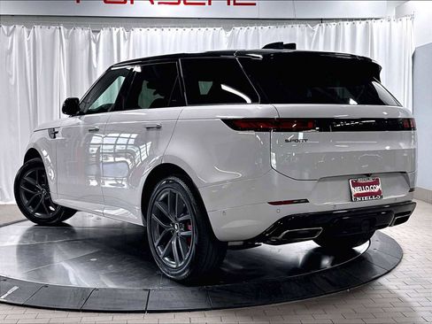 Used 2024 Land Rover Range Rover Sport Dynamic SE AWD/4WD image 3