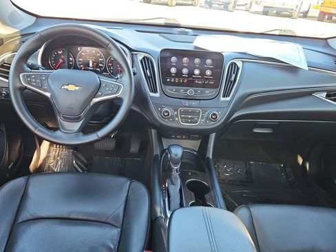 Used 2024 Chevrolet Malibu LT FWD image 9