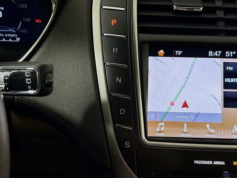 Used 2019 Lincoln Nautilus Reserve image 17