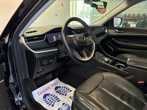 Used 2022 Jeep Grand Cherokee L Limited w/ Luxury Tech Group II image 26