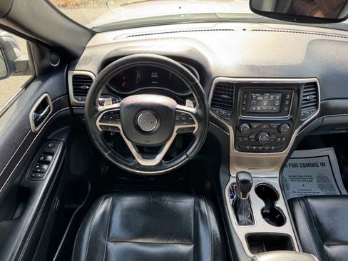 Used 2017 Jeep Grand Cherokee Limited image 47