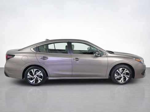 Used 2022 Subaru Legacy Premium AWD/4WD image 2