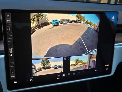 Used 2022 Tesla Model X AWD/4WD image 22