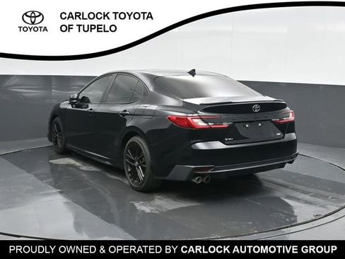 Used 2025 Toyota Camry SE w/ Convenience Package image 10