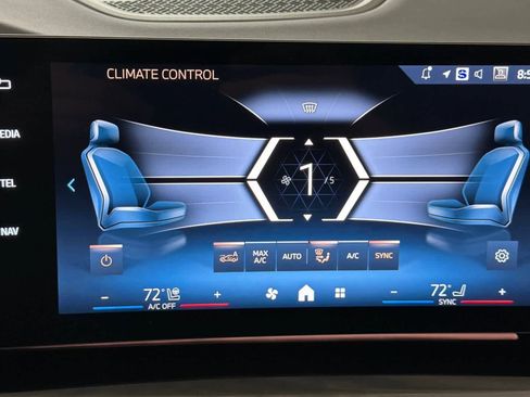 Used 2025 BMW X1 xDrive28i w/ Premium Package image 20