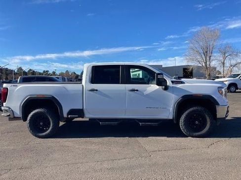 Used 2023 GMC Sierra 3500 Pro w/ Convenience Package image 3
