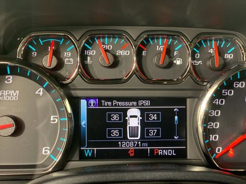 Used 2018 Chevrolet Silverado 1500 LT w/ Texas Edition image 24