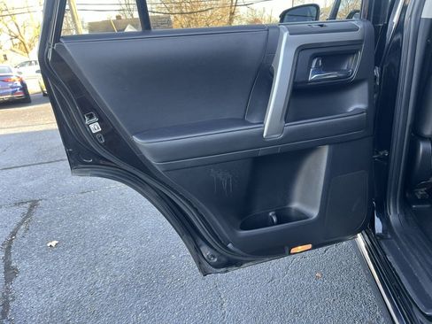 Used 2021 Toyota 4Runner Limited image 34