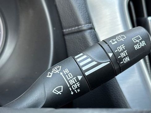 Used 2022 GMC Terrain SLE image 39