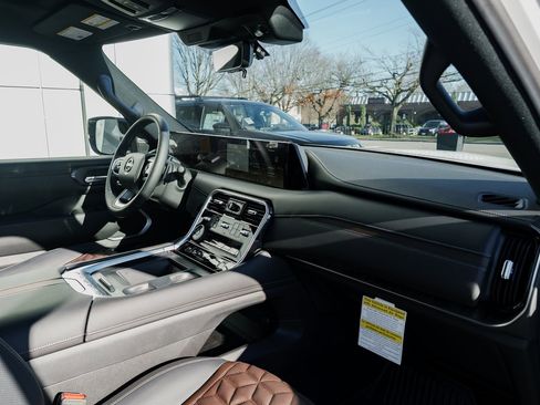 New 2026 Nissan Armada Platinum image 28