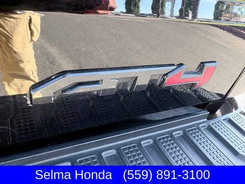 Used 2022 GMC Sierra 1500 AT4 w/ AT4 Premium Package AWD/4WD image 25